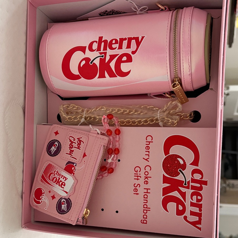 NWT Cherry Coke Handbag Gift Set